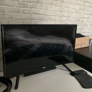 RCA 32” Curved Monitor